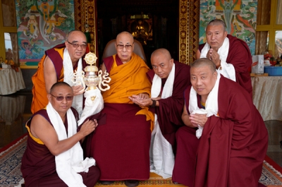 བཀའ་དྲིན་རྗེས་དྲན་གྱི་གཟེངས་བསྟོད་བྱམས་བརྩེའི་འོད་སྣང་།